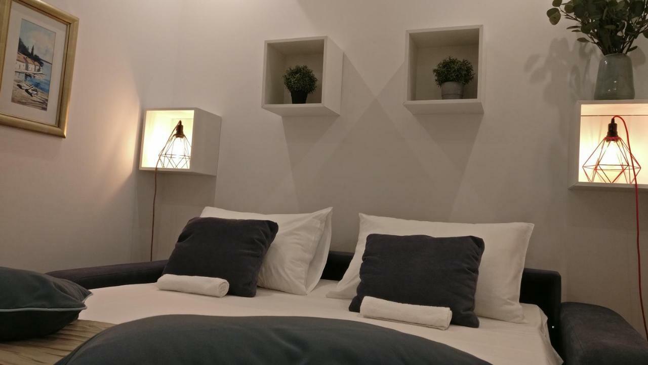 Xboutique Rooms Marinac Šibenik Esterno foto