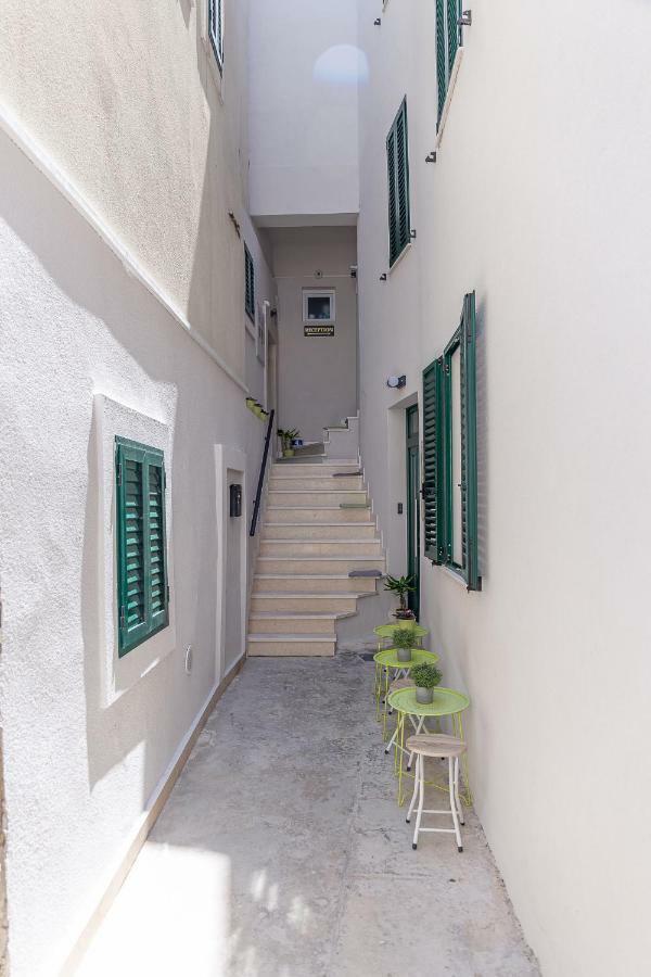 Xboutique Rooms Marinac Šibenik Esterno foto