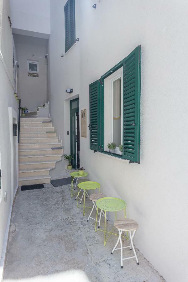 Xboutique Rooms Marinac Šibenik Esterno foto